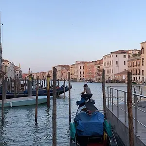  Pensión Ca, Botte Italia