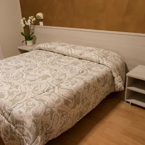 ** Hotel Cecco Italia